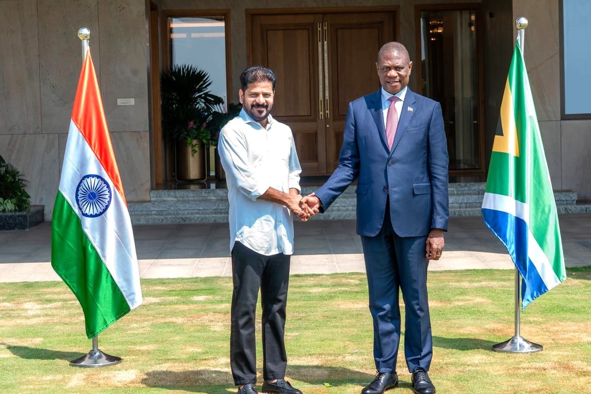 Hon’ble Chief Minister Sri @revanth_anumula reiterated the state government's commitment to providing all necessary support to South African businesses interested in investing in Telangana during a me
