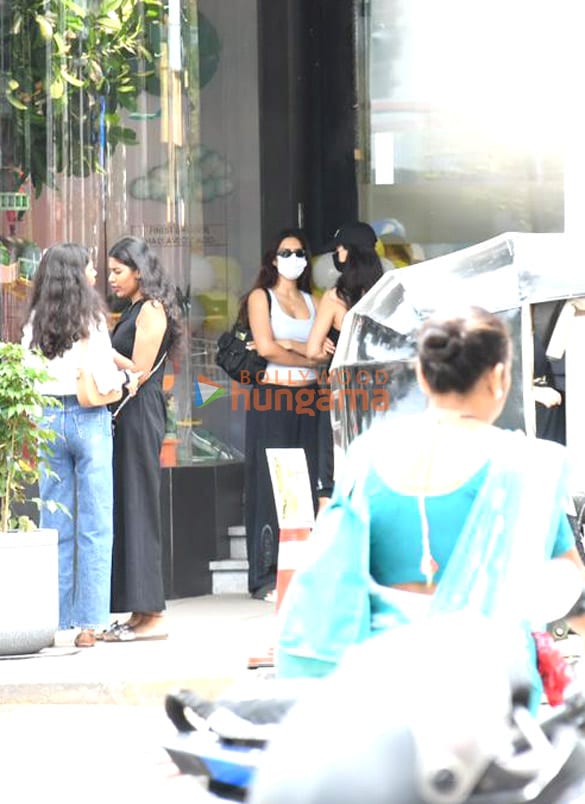 Disha Patani Spotted in Bandra: Star Steps Out in Style