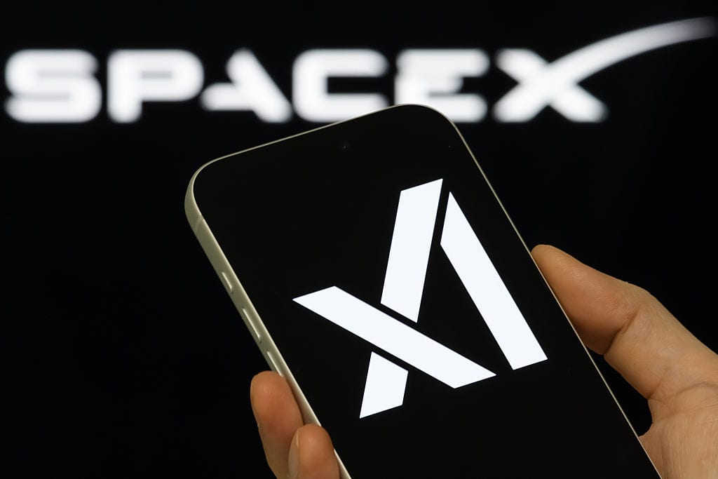 Elon Musk's SpaceX Strikes Massive AI Chip Deal Worth Billions