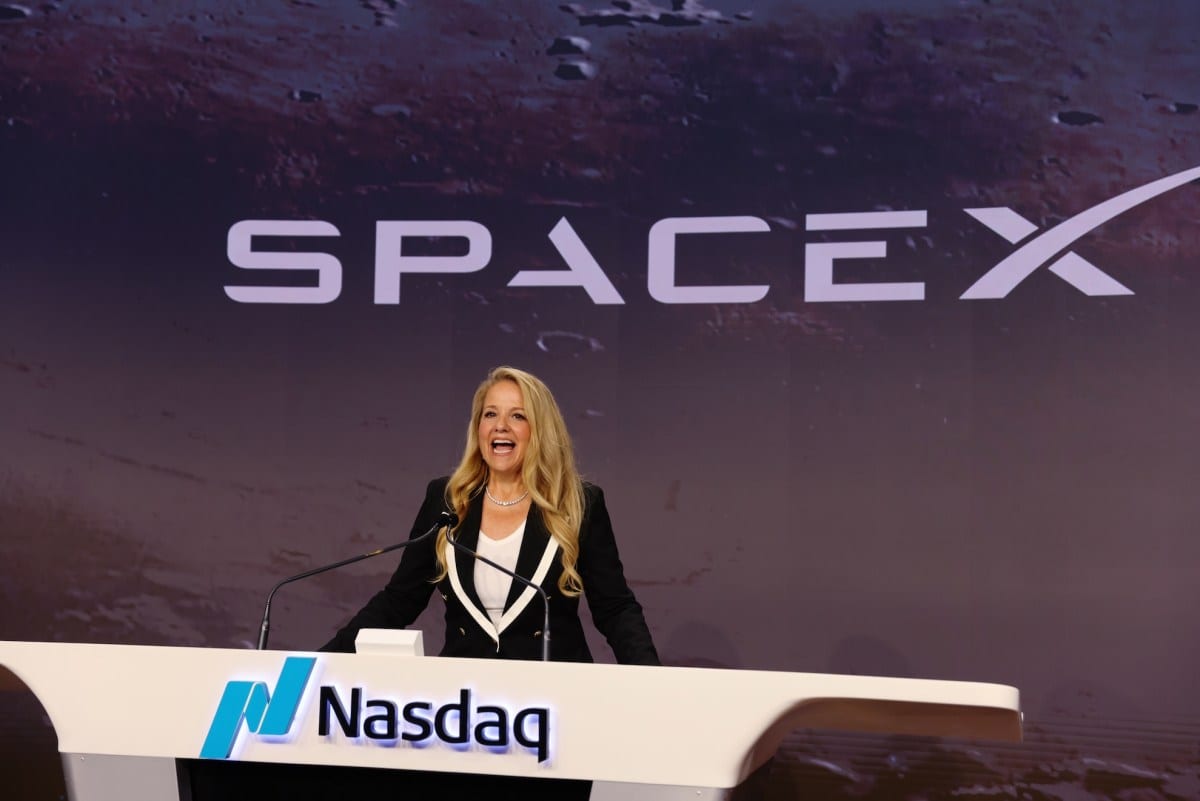 Elon Musk's SpaceX-Tesla merger hints spark investor frenzy