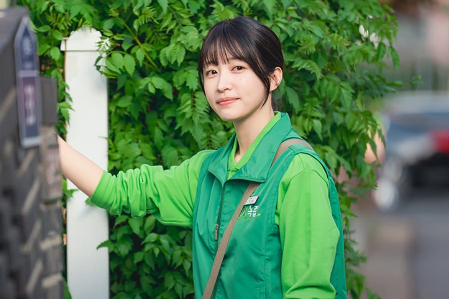 EXID's Hani Shoulders Family Drama in Upcoming 'Love On The Menu'