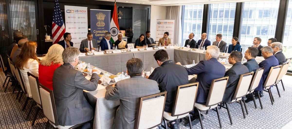 Union Minister for Finance & Corporate Affairs Smt. @nsitharaman addressed a high-level Business Roundtable with leading investors and business leaders in Chicago today, highlighting India’s broad-bas