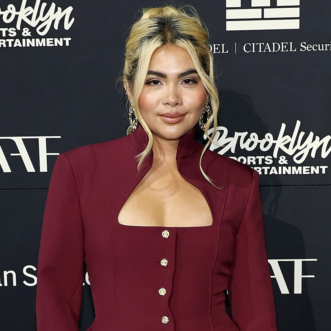Hayley Kiyoko's Heartfelt Message to Her Younger Self After Coming Out