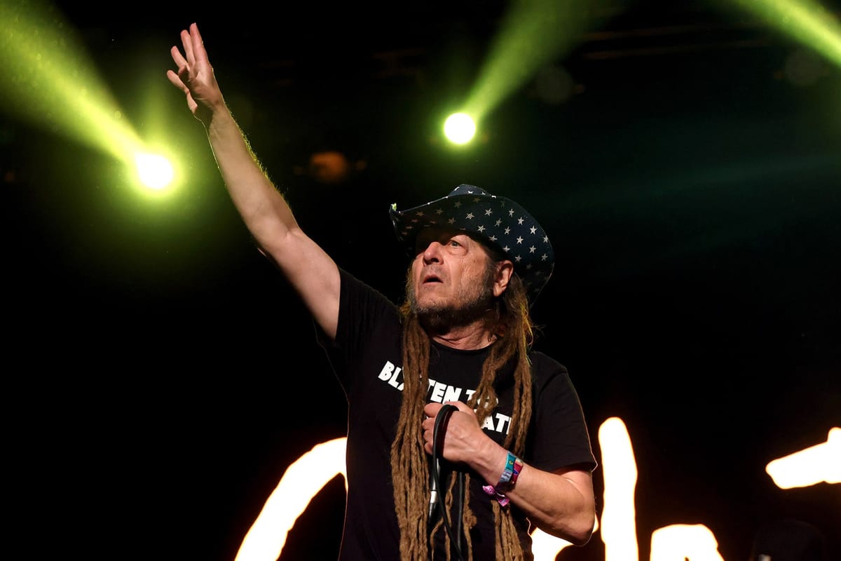 Keith Morris Tells MAGA Fan to 'Stay the F–k Home'