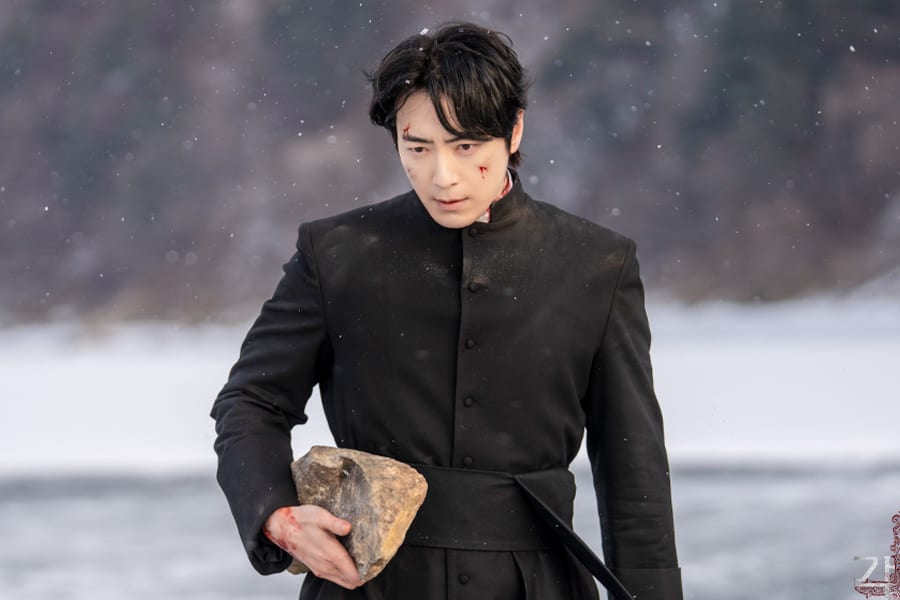 Lee Jun Hyuk Joins Spooky New SBS Drama About Student Deaths