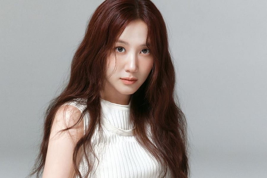 Park Eun Bin Transforms Into a Superhero in Netflix's 'The WONDERfools'