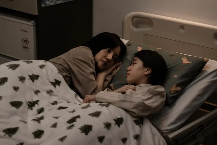 Park So Yi Wakes From 3-Year Coma, Reunites With Lim Soo Jung