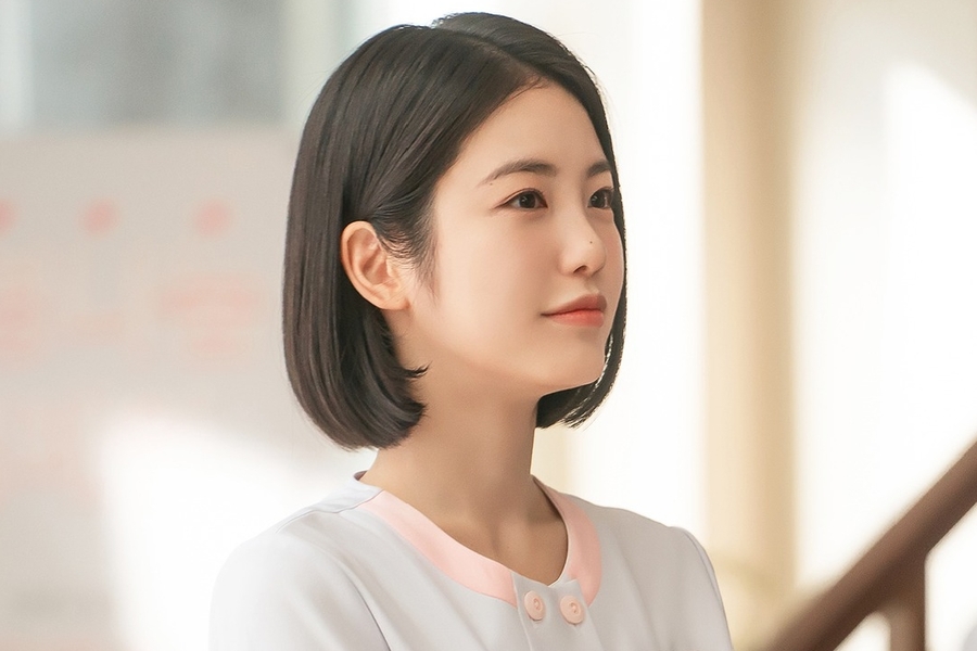 Shin Ye Eun Hides A Dark Secret In Upcoming Medical Drama